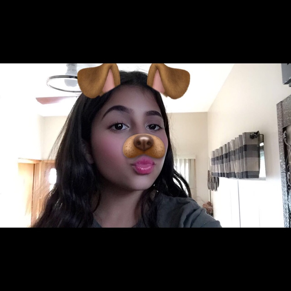 Meet your Posher, Deena